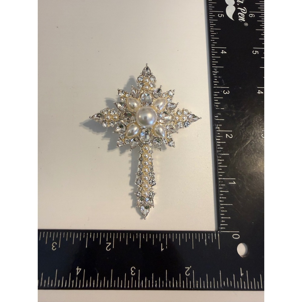 Napier Silver Tone Faux Pearl Rhinestone Cross Brooch Vintage Style Pin 3.5 Inch - Picture 2 of 3